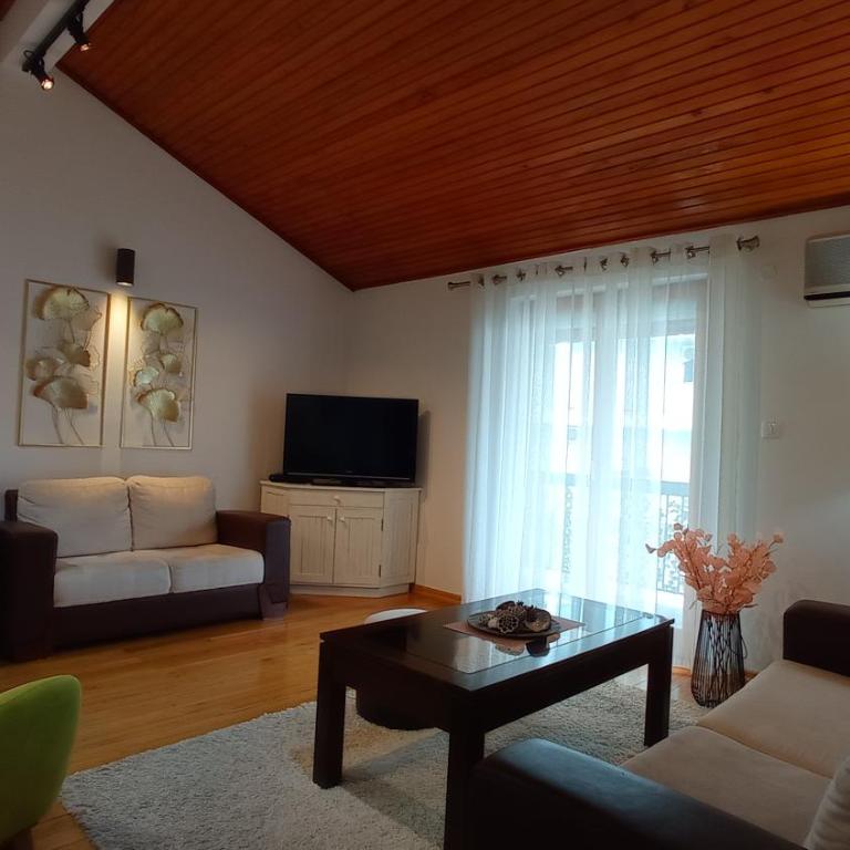 Apartment Maja - Dupleks Apartman - 2