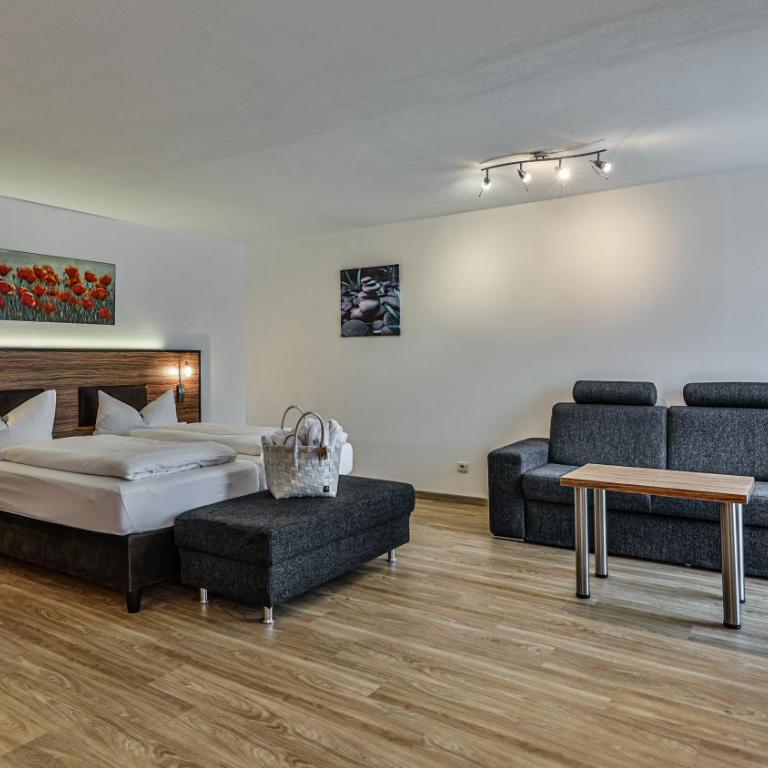 Alpenhotel Fischer 4 Sterne - Adults Only - Superior Doppelzimmer mit Balkon - 2