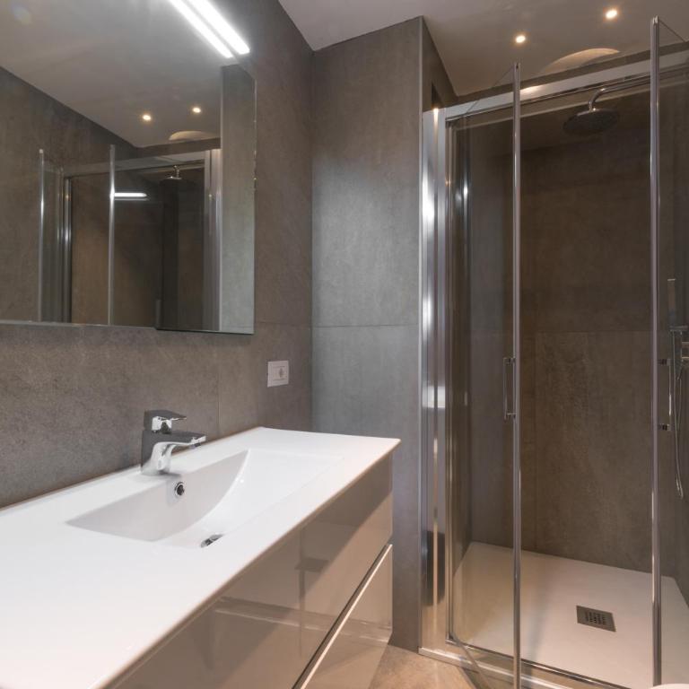 Brera Luxury Apartment near Duomo With Wifi - Appartamento con 3 Camere da Letto - 11