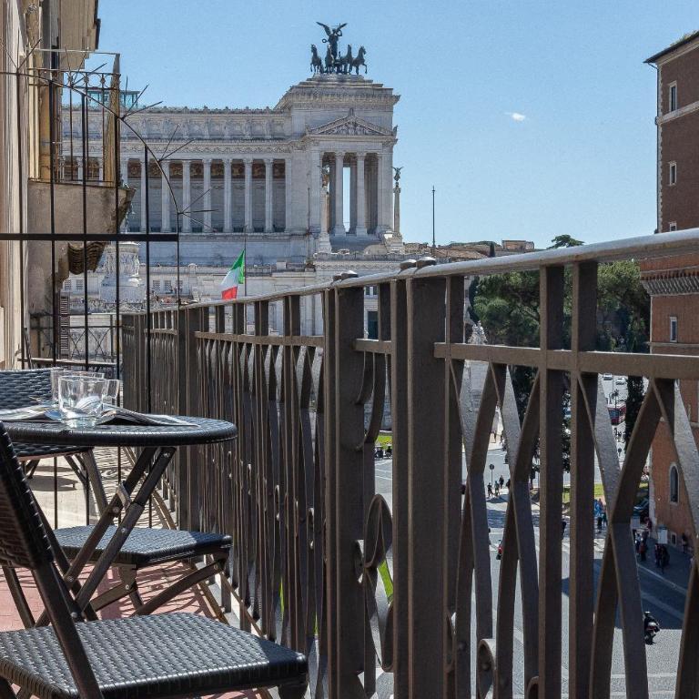 Suite della Pigna - Junior Suite with Balcony - 3