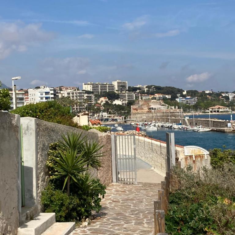Le Mitre - 43m2 clim et balcon à 200m des plages - Apartamento con balcón - 23