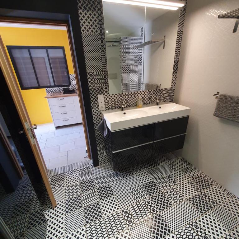 Bel appartement spacieux et confortable idéalement situé - Apartment mit 2 Schlafzimmern - 15