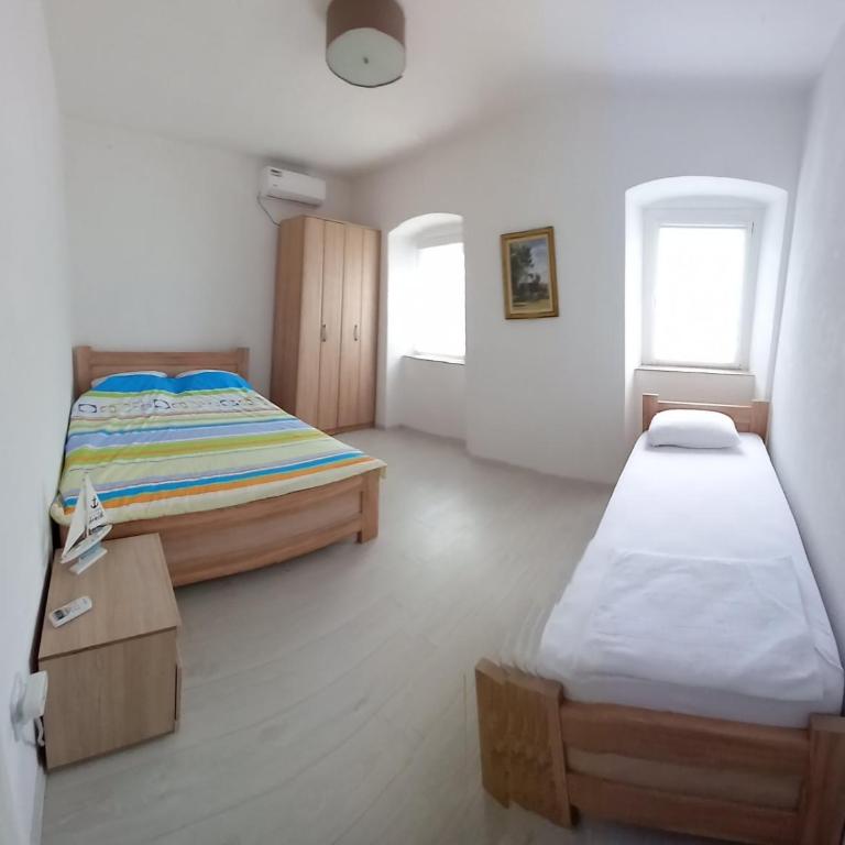 Apartments Dabovic - Two-Bedroom House - 3