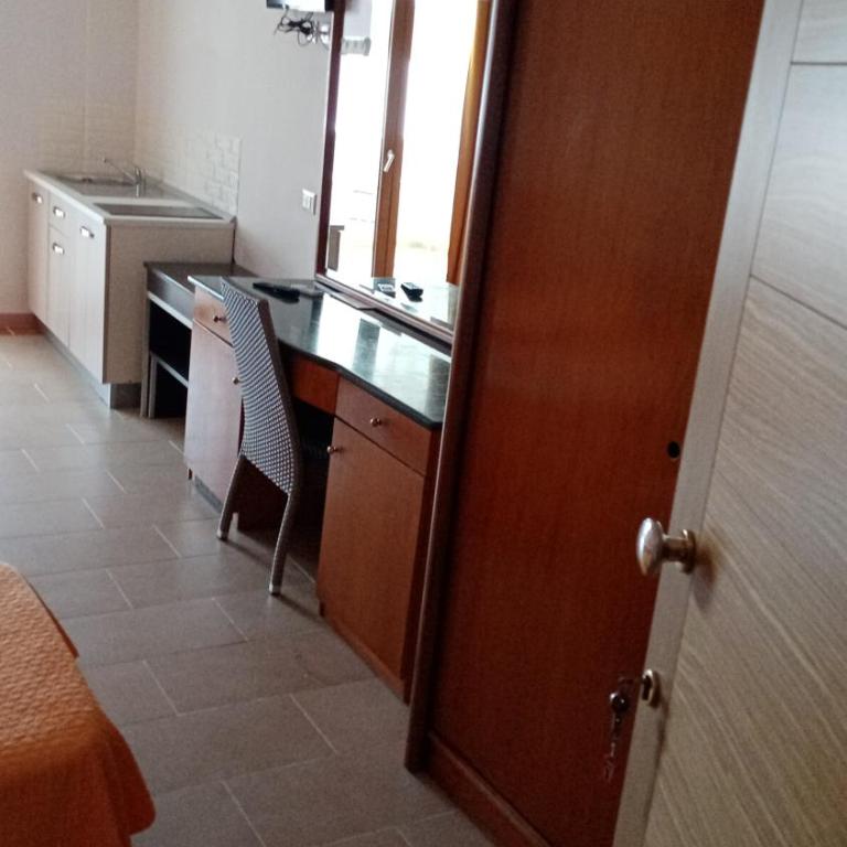 Appartamenti per Vacanza Manfredi Vieste, Fronte mare con parcheggio - Studio with Sea View - 2