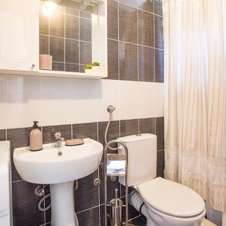 Apartments MaXhit - Apartman s 1 Spavaćom Sobom, Balkonom i Pogledom na More - 11