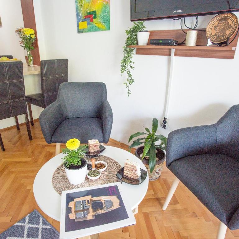 Apartments MaXhit - Apartman s 1 Spavaćom Sobom, Pogledom na More i Balkonom (4 Odrasle Osobe) - 2