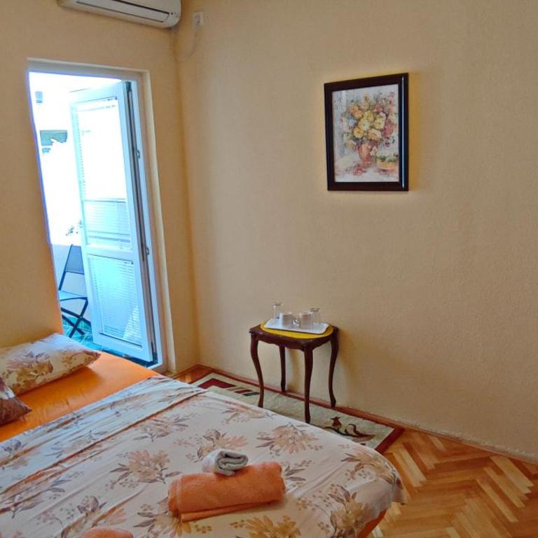Apartments Abramovic - Standardna Dvokrevetna Soba s Bračnim Krevetom - 11
