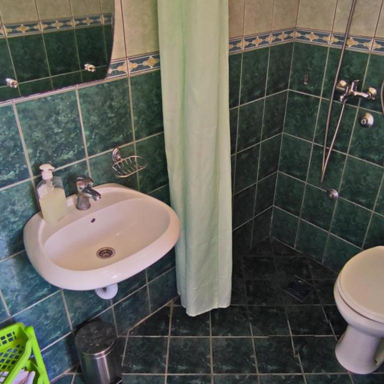 Apartments Abramovic - Standardna Dvokrevetna Soba s Bračnim Krevetom - 12