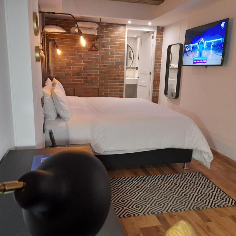 Faranda Collection Bogota, a member of Radisson Individuals - Habitación con cama extragrande. - 4