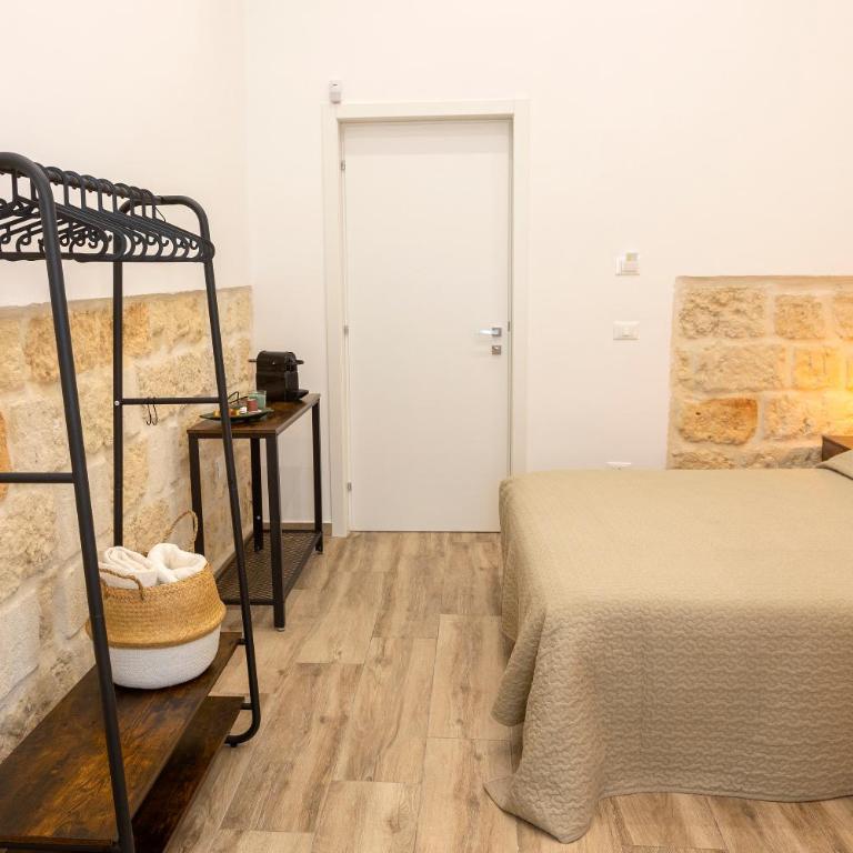 Apulian House - Camera Matrimoniale con Bagno Privato - 3