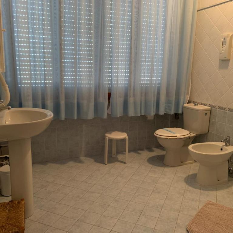 Al Borgo - Camera Tripla con Bagno Privato - 11