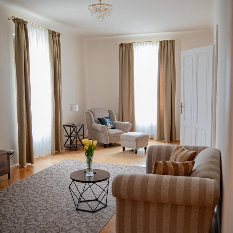 Palais Kneissl - Suite mit Gartenblick - 11