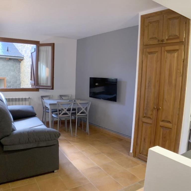 C12 - Apartamento Casa Llorgodo 3 - Villmor - Appartamento con 2 Camere da Letto - 5