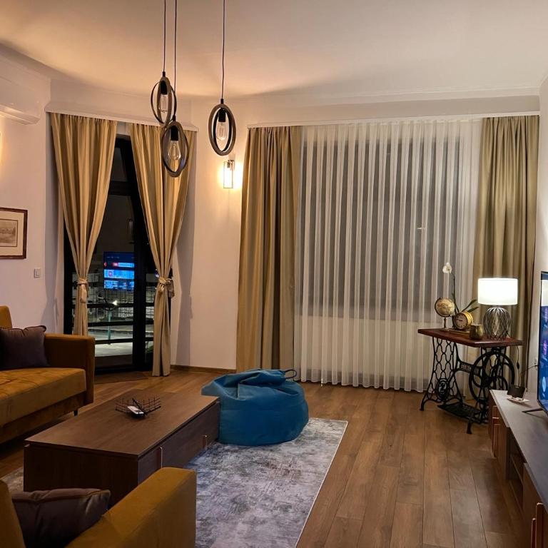 Penthouse City Center - Two-Bedroom Apartment - 4
