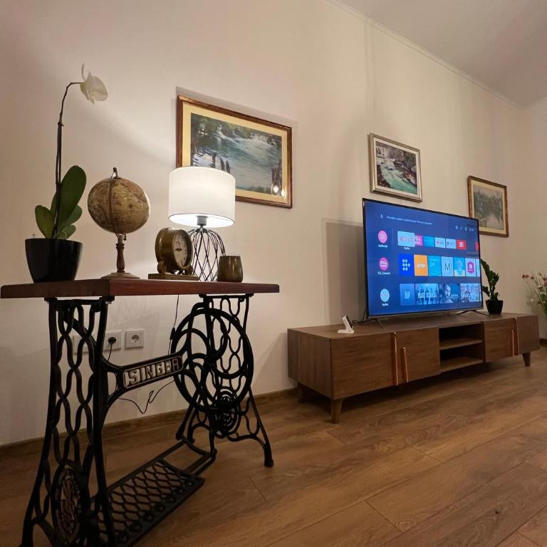Penthouse City Center - Two-Bedroom Apartment - 5