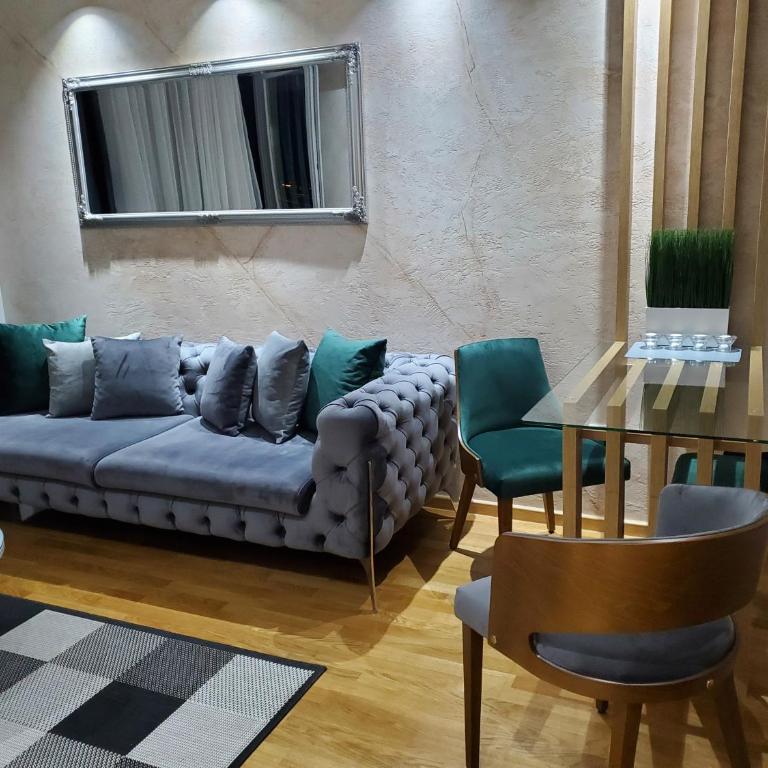 Lux Apartman 33 - One-Bedroom Apartment - 4