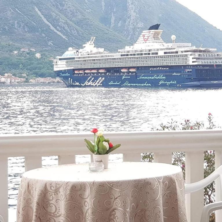 Montenegro Apartments - Private Beach - One-Bedroom Apartment - 20