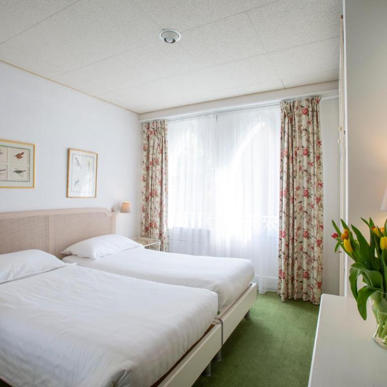 Piccolo Hotel - Camera Doppia con Letti Singoli con Balcone - 11
