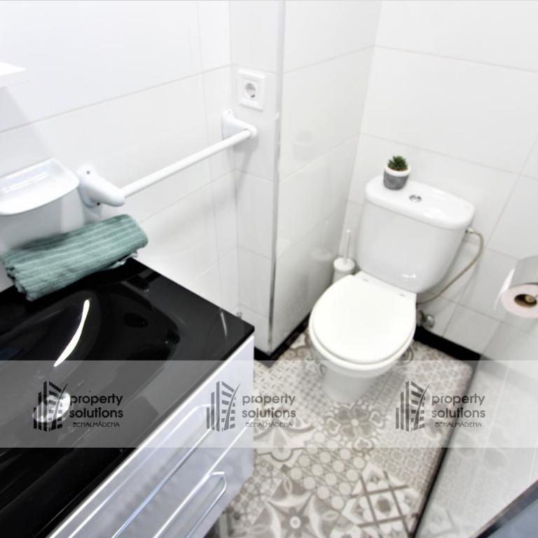 127 Júpiter estudio. Vista al jardín y la piscina. - Estudio - 7