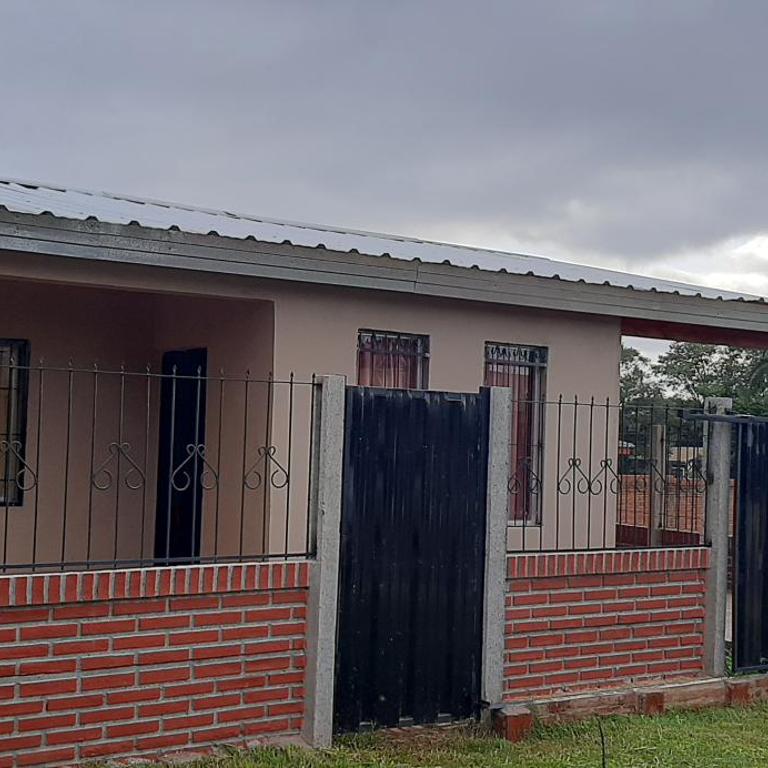 Casa con piscina en Gobernador Roca - Casa de 2 dormitorios - 6