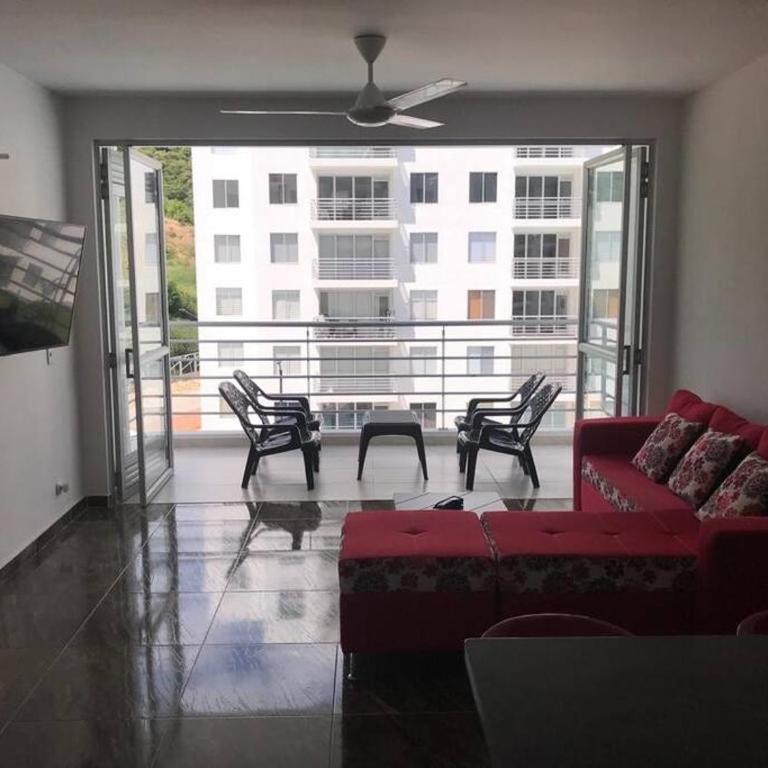 Acogedor apartamento en Girardot: Aqualina Orange - Apartamento con balcón - 2