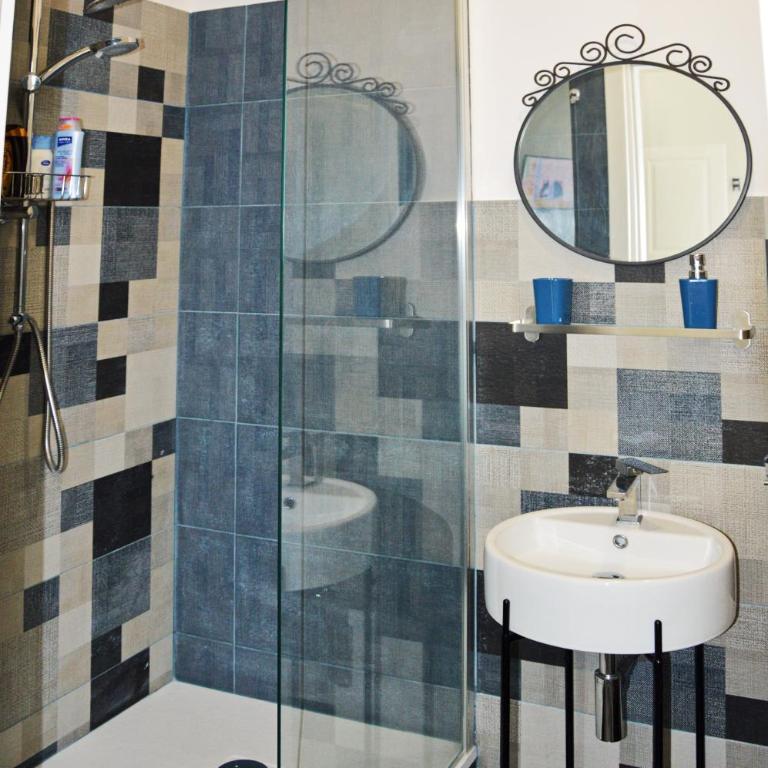 B&B Giardino Bellini-centro - Deluxe Double Room with Balcony - 28