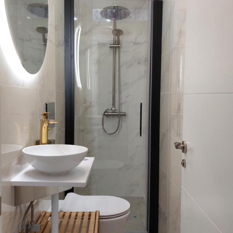 New Boho Home with Balcony, Private Garden and Communal Pool - Casa de 2 dormitorios - 30
