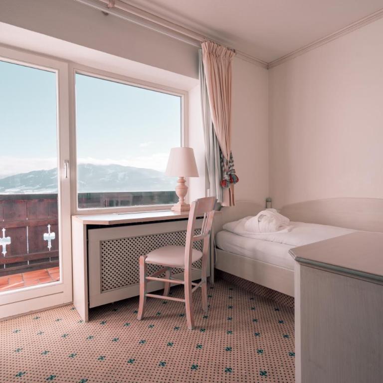 Mittelburg Wellnesshotel - Einzelzimmer mit Bergblick - 2