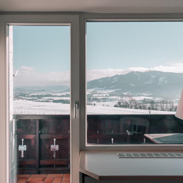 Mittelburg Wellnesshotel - Einzelzimmer mit Bergblick - 1