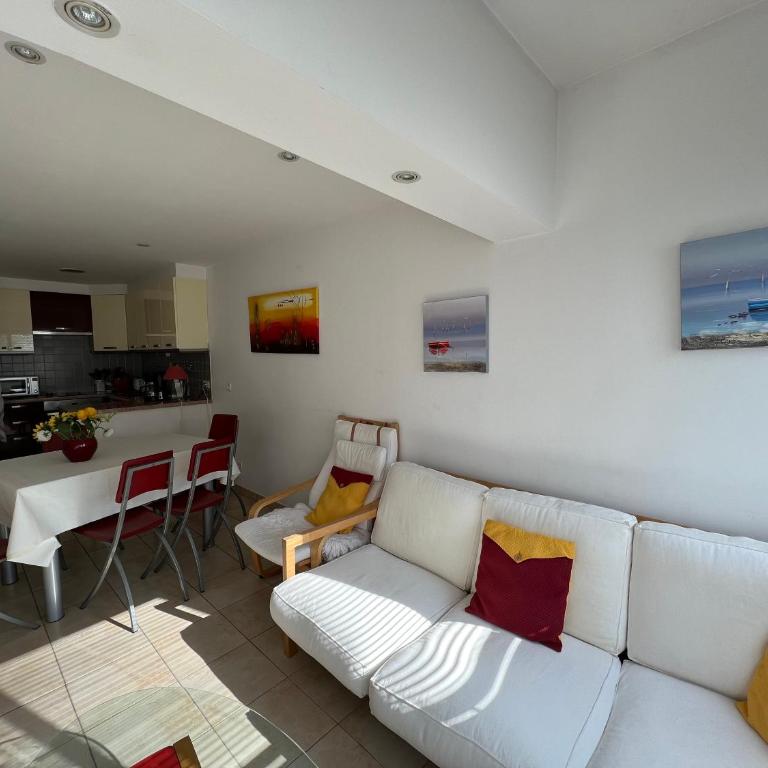 Appartement Camargue Village à deux pas de la plage du Boucanet - Apartment - 5