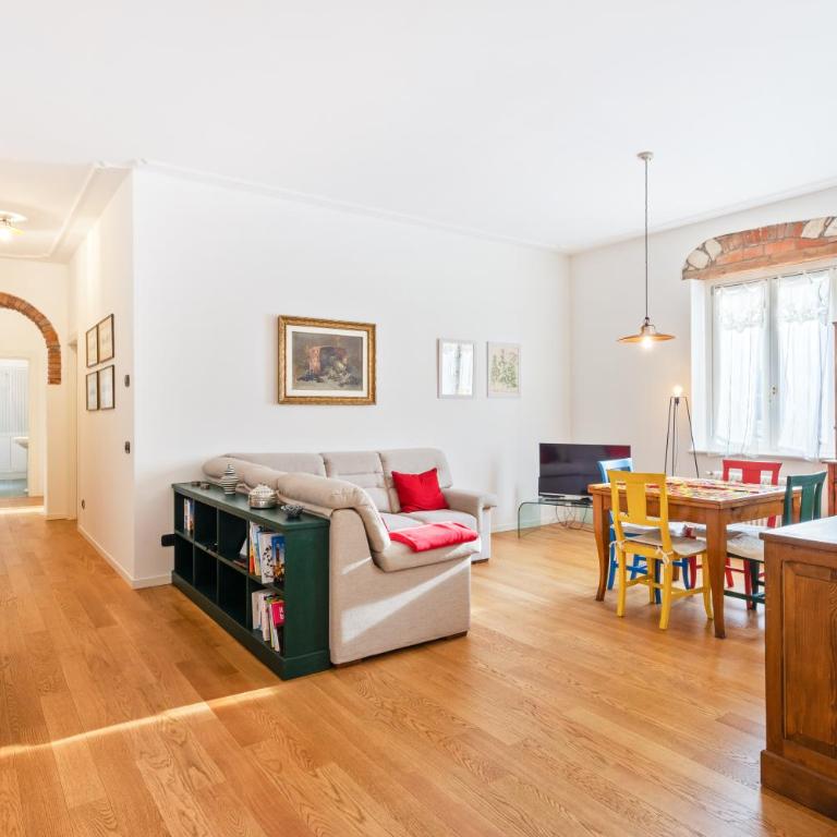 San Vitale Elegant Flat - Two-Bedroom Apartment - 1