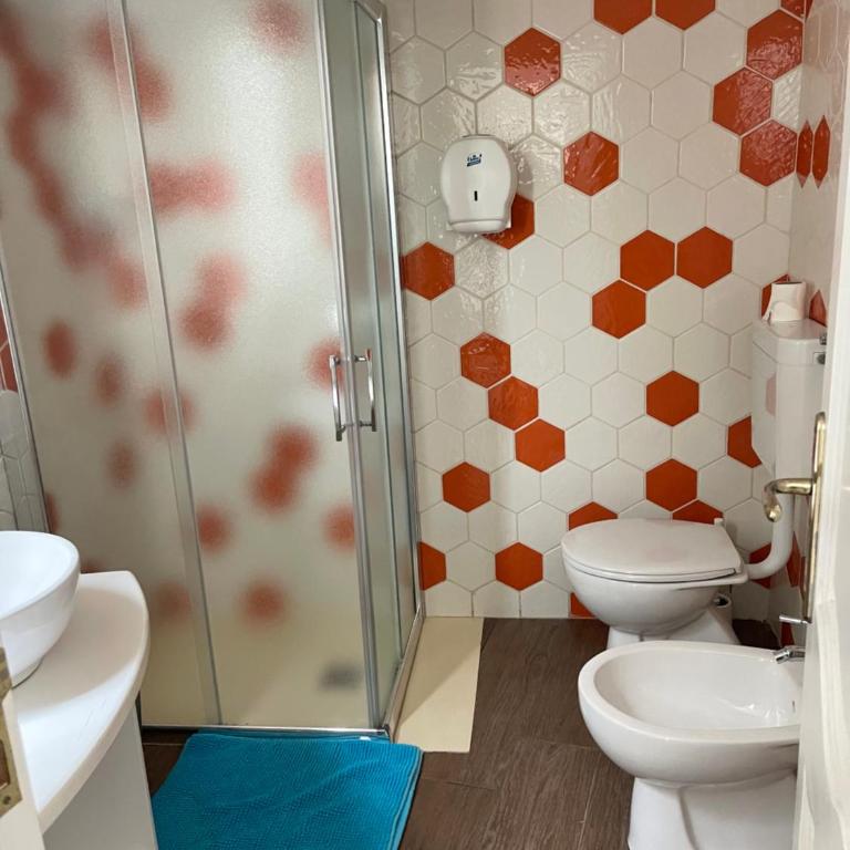 Hostel Brikette - Posto Letto in Dormitorio Misto con 4 Letti - 2
