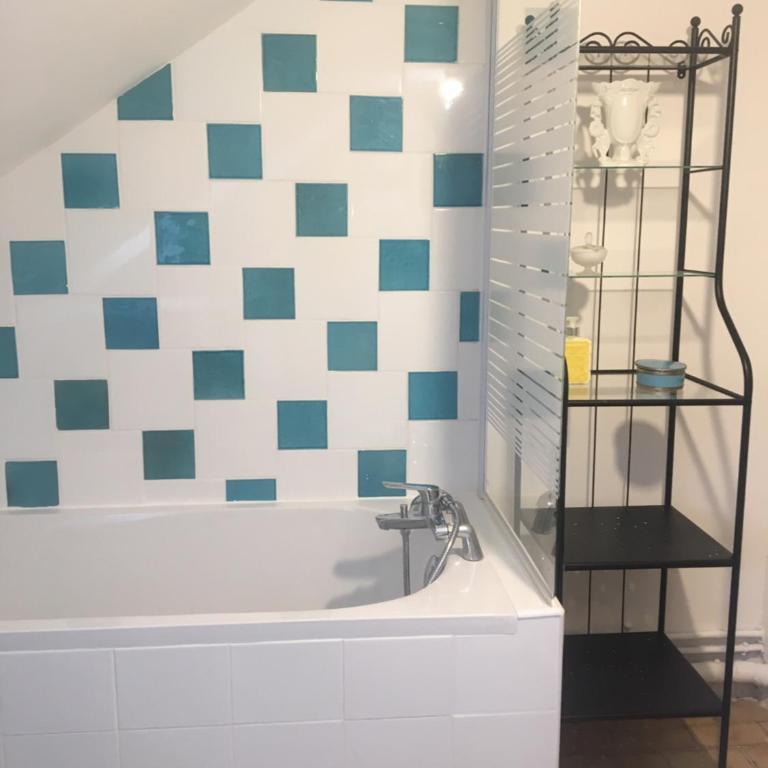 À deux pas du casino et de la plage Spacieux 2 pièces - Appartement 1 Chambre - 29