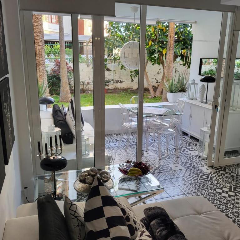 Yumboparadise - One-Bedroom Apartment - 3