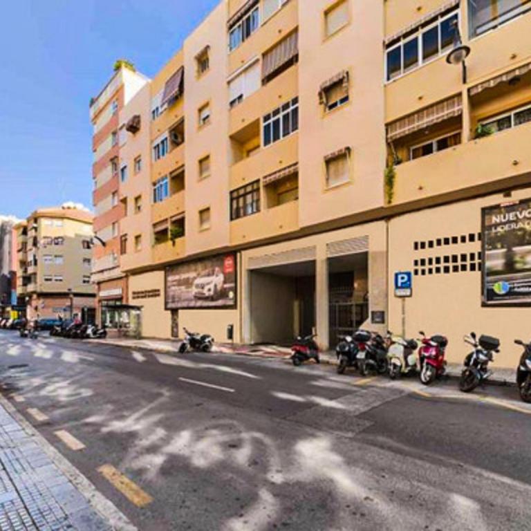 Holidays2Malaga Plaza de Toros Vieja & terrace & optional parking - Apartamento con terraza - 25