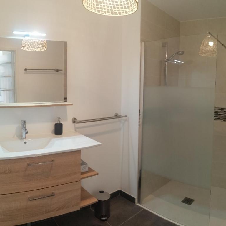 Superbe T3, havre de paix, entre plage et village - Appartement 2 Chambres - 9
