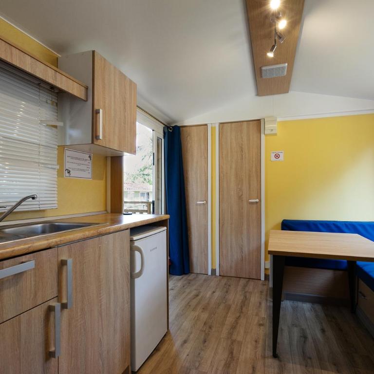 Camping Siena Colleverde - Casa Mobile con 2 Camere da Letto - 11