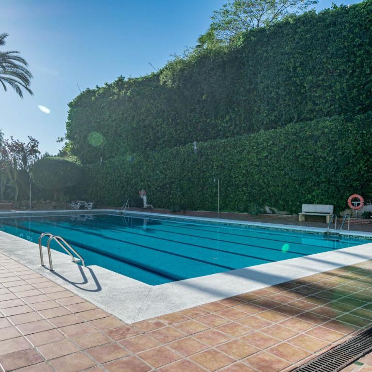 Amazing 2-Bedroom Retreat in Nueva Andalucia, Steps from Centro Plaza - Apartamento - 31