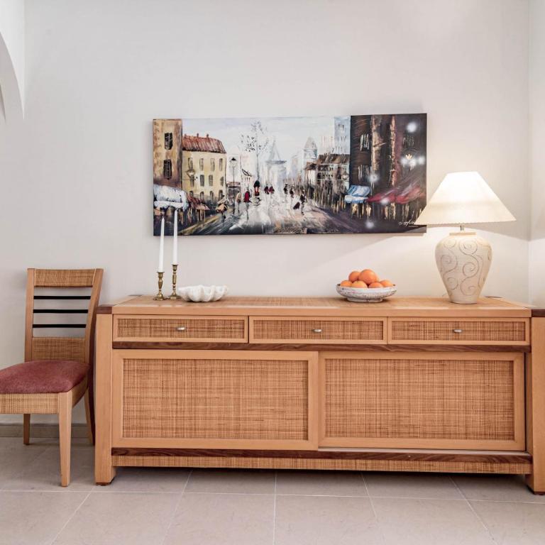 Amazing 2-Bedroom Retreat in Nueva Andalucia, Steps from Centro Plaza - Apartamento - 33