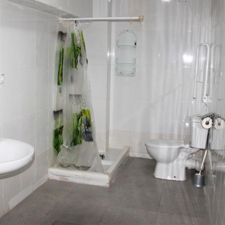 Pension La Lambra Azul - Standard Double Room with Shared Bathroom - 2