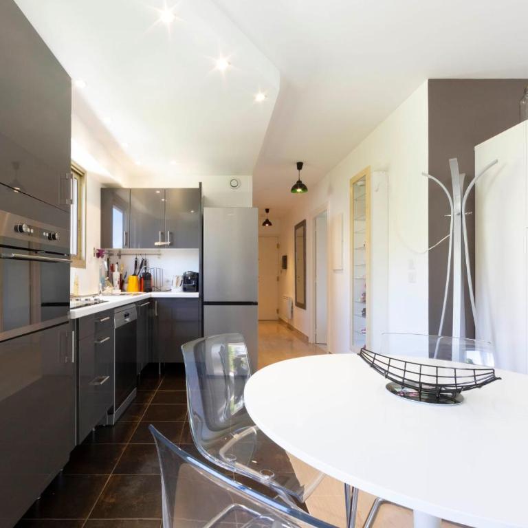 Ideal congress and vacation LIVE IN VILLA PARADOR - Appartement - 8