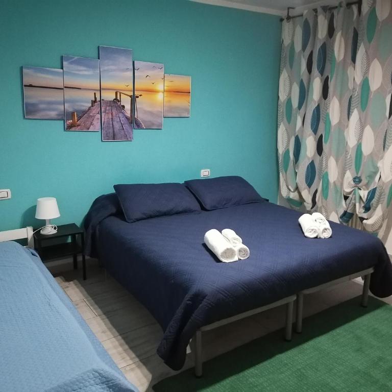 Casa Mia - Family Room with Private Bathroom - 3