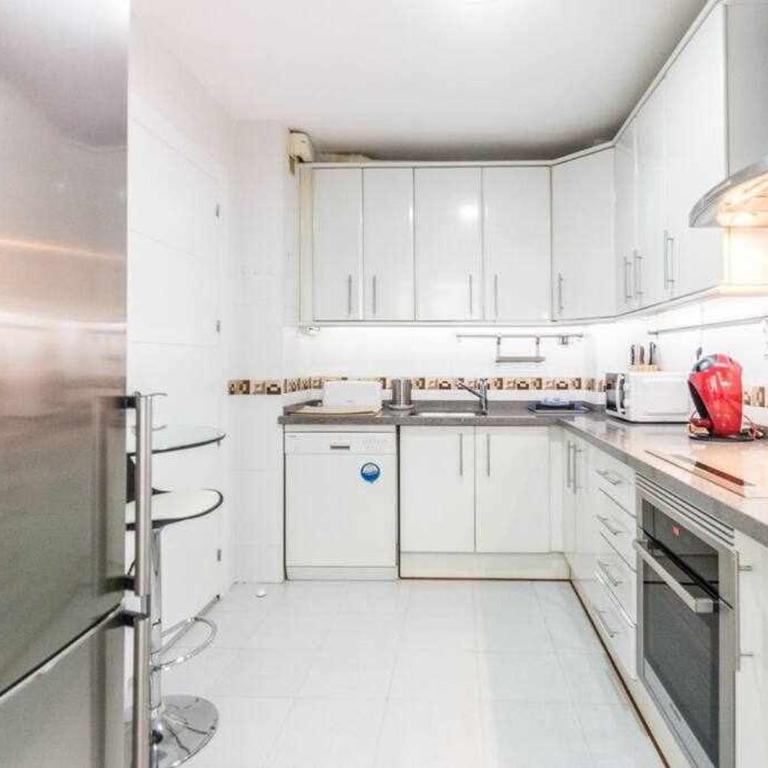 Miramar junto al recinto ferial de Fuengirola - Apartamento de 2 dormitorios - 16