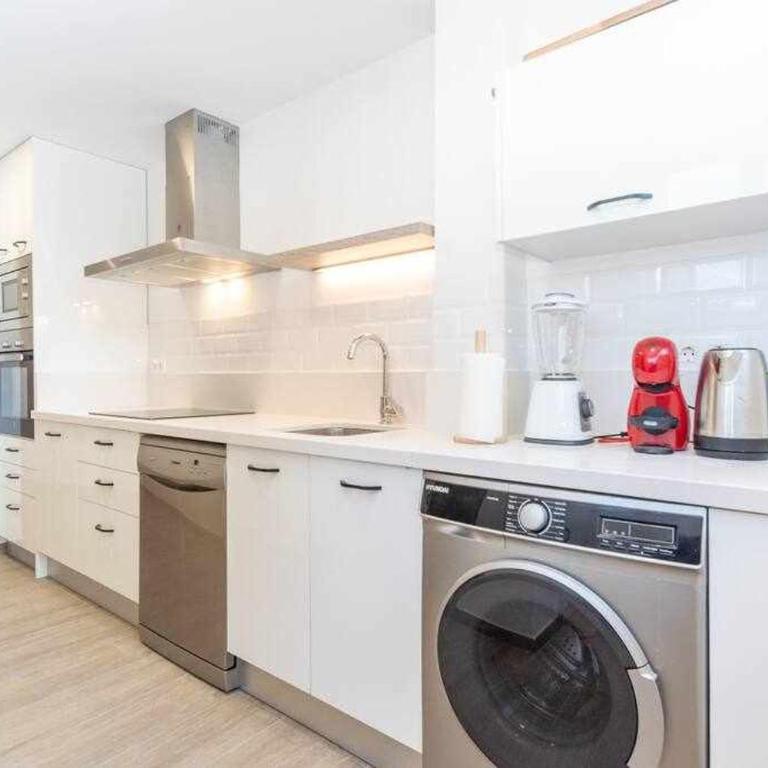 Santa Marta al lado de los servicios y de la playa - Three-Bedroom Apartment - 12