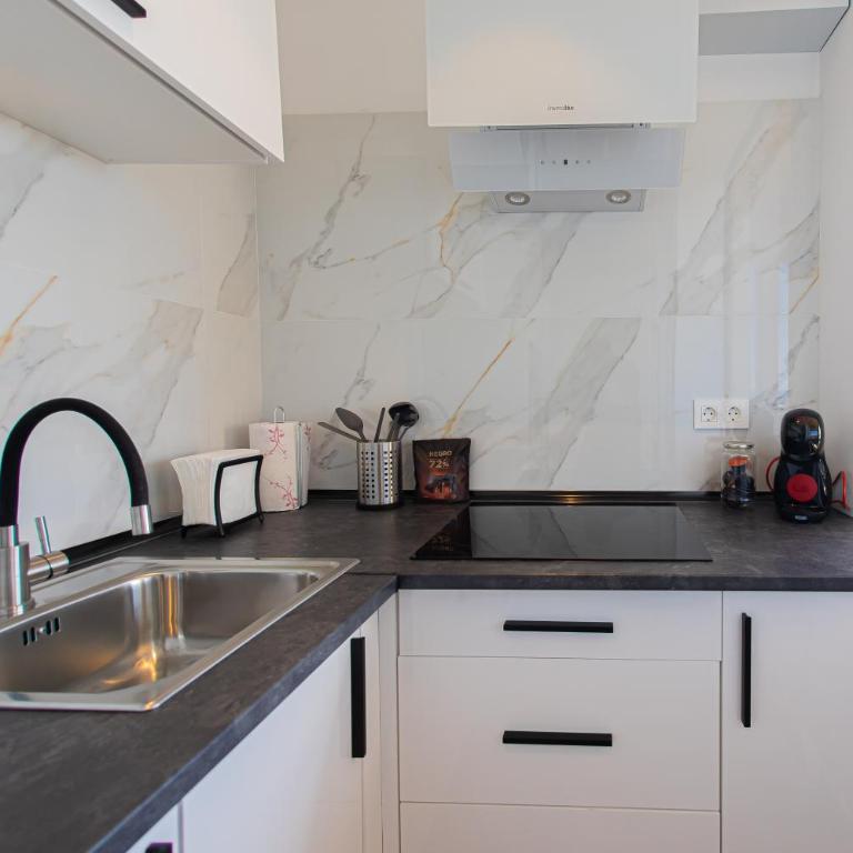 AMAZING APARTMENT WITH STUNNING VIEWS - Apartamento de 1 dormitorio - 25
