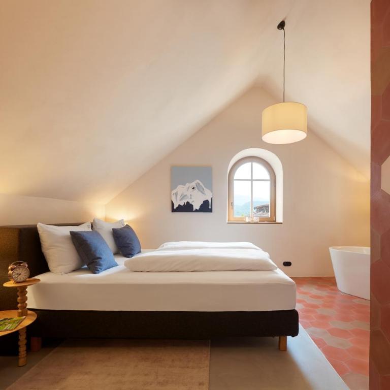 Goldengel Design - Suiten im historischen Ortskern von Kaltern - Apartment mit Terrasse - 1