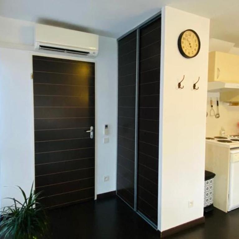 Superbe appart avec de parking gratuit sur place - Apartamento de 1 dormitorio - 9