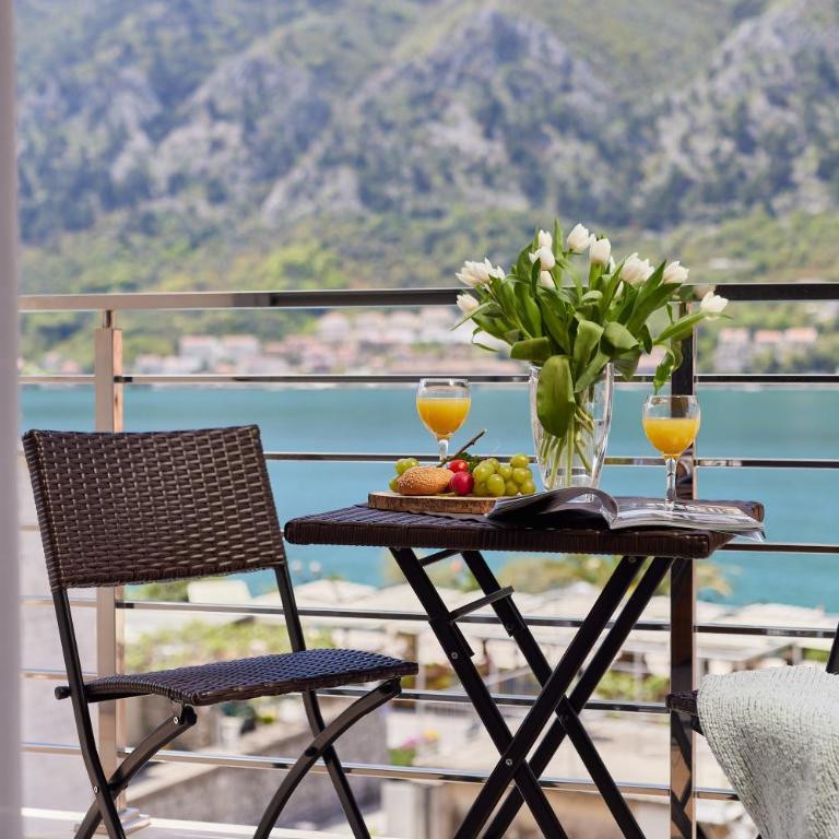 Apartment Mrsulja - Apartment with Sea View - 1