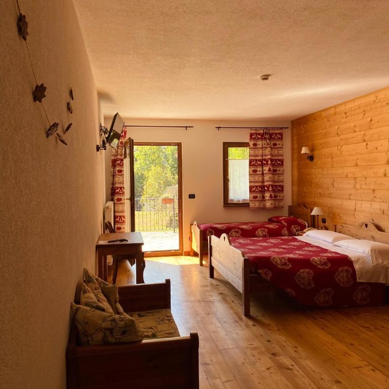 Hotel L'Artisin - Camera Tripla - 2