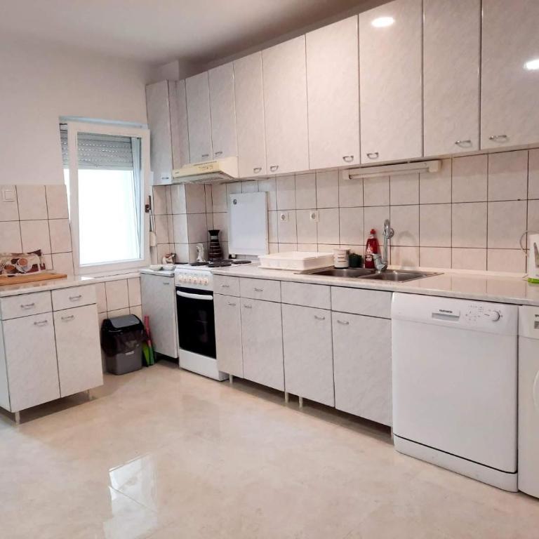 Apartman Square - Two-Bedroom Apartment - 18